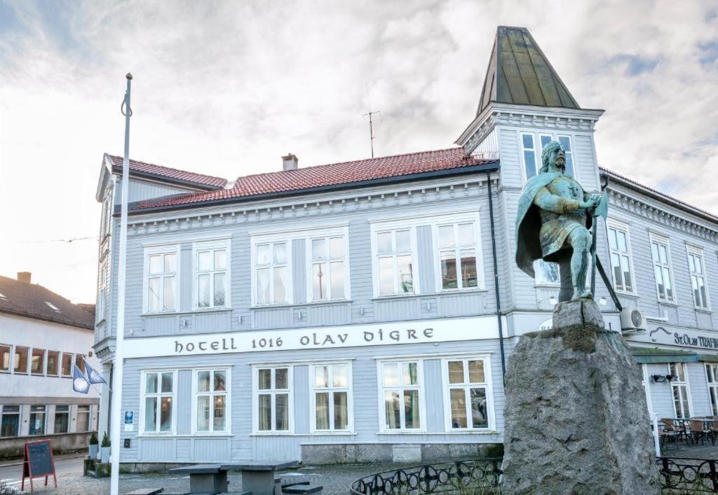 Olav Digre 1016 Hotel Sarpsborg Exterior photo